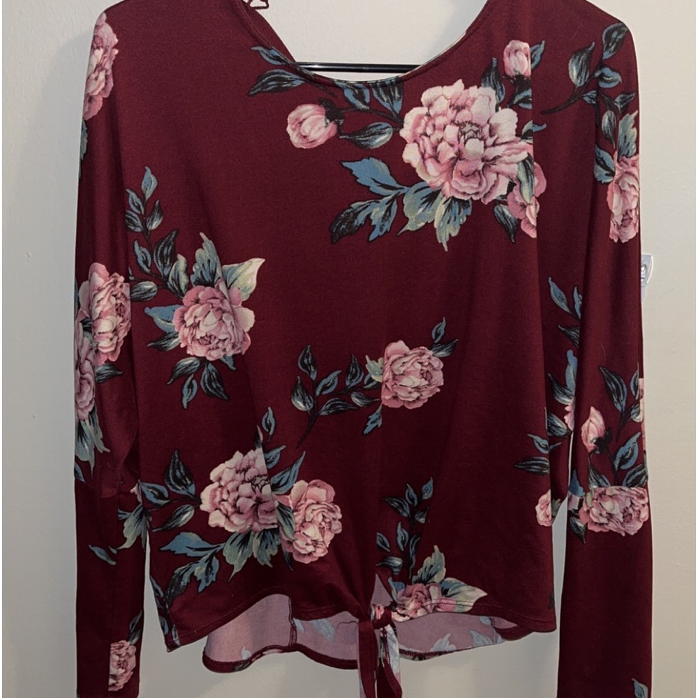 Women’s dressy top